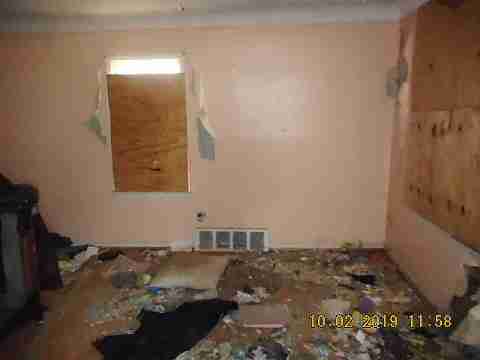 11736 Montrose (16)_m.jpg